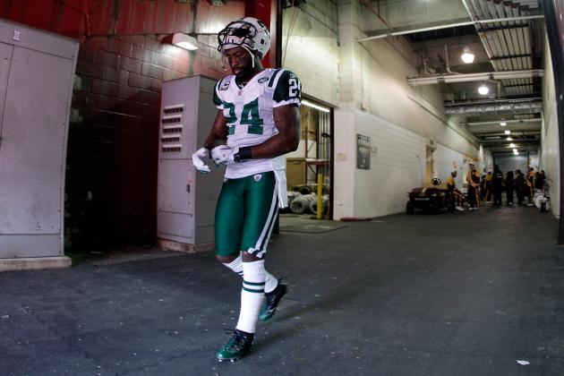 Debate: Should the Jets Trade or Keep Revis on Draft Day?