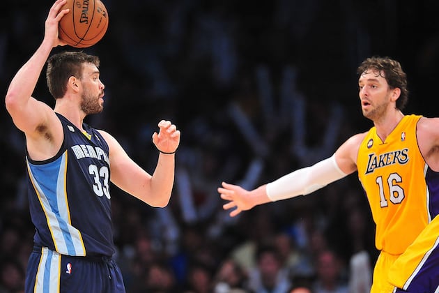 With Grizzlies Hosting Jazz, Pau Gasol Calls Out to Brother Marc