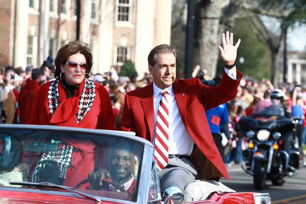 Overboard Vols Fans Vicious on Saban's Visit