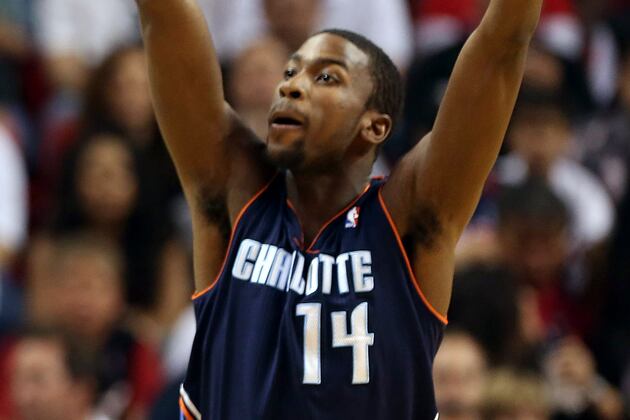 Bobcats Beat Cavs 105-98