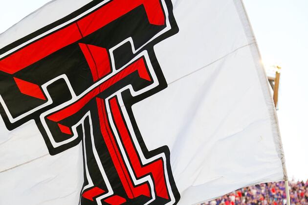 Texas Tech Quarterback Dustin Walton Set to Transfer