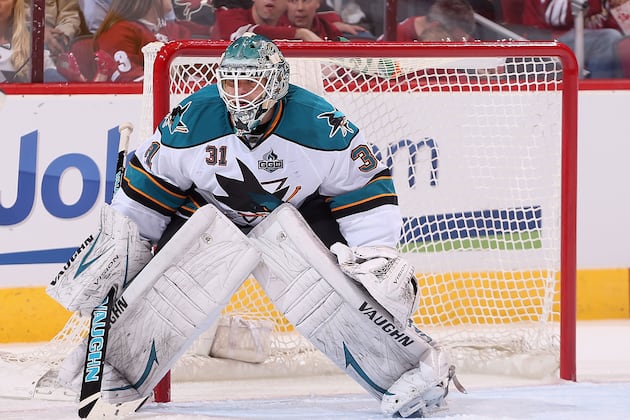 Sharks' Thornton on Niemi: 'I Think He's the Best Goalie in the World'
