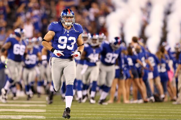 Giants Holding Football Clinics for Sandy Hook Elementary Community