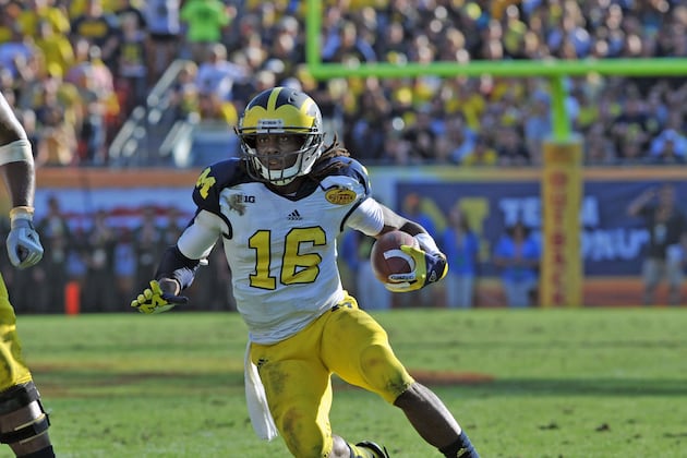 Detroit Lions 'Tracking' Denard Robinson