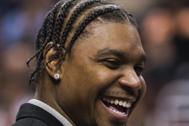 76ers Weighing Options on Bynum