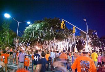800px-rolling_toomers_corner_auburn_university