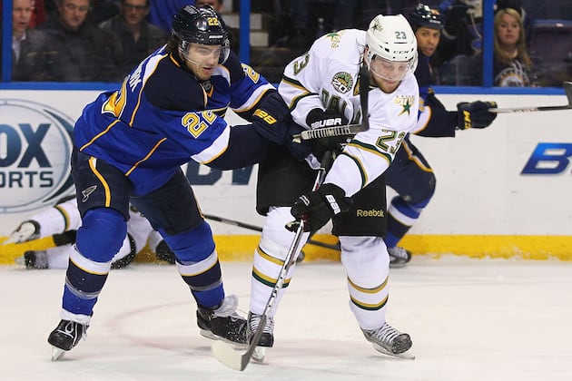 Blues Edge Stars for 9th Win in Last 11 Games
