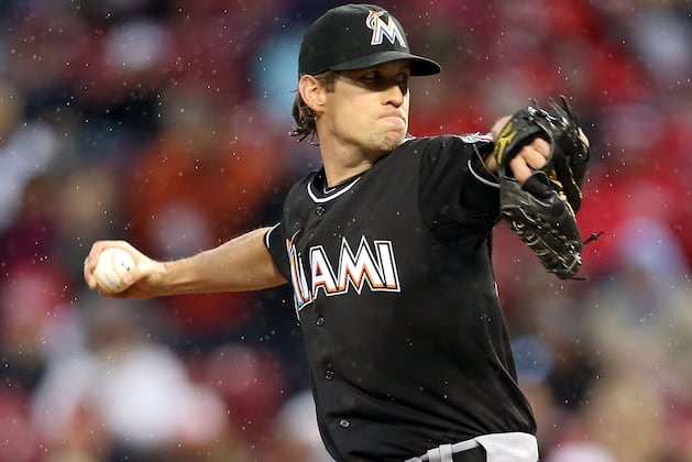 Marlins Edge Reds Behind Ruggiano Homer