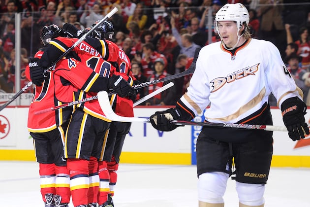 Miikka Kiprusoff, Flames Shut Down Ducks, 3-1
