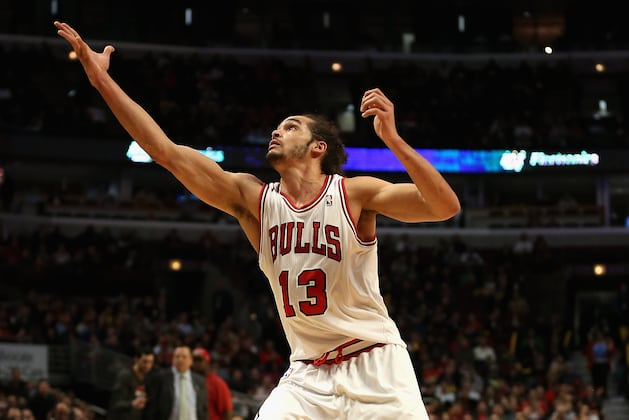 Noah a Game-Time Decision for Playoff Opener