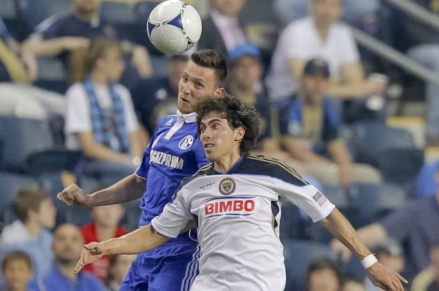FRANKFURT REEL in SCHALKE as LEVERKUSEN PULL AWAY