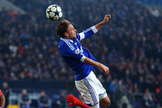 Schalke Lose Ground to Eintracht Frankfurt
