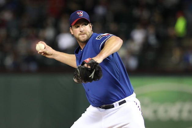 Rangers Lose Tepesch Early to Wrist Injury, but Bullpen Steps Up in 5-0 Win