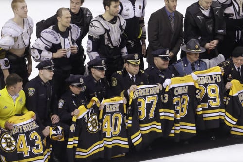 Boston Bruins Salute Officers in Bomb Suspect Manhunt