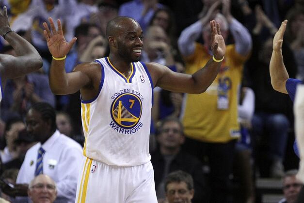 Warriors Need Carl Landry to Get Buckets Inside