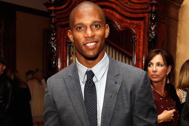 John Mara Says Victor Cruz Deal 'will Get Done at Some Point'