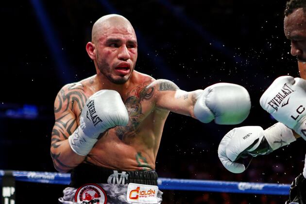 De La Hoya: Cotto an Option for Canelo