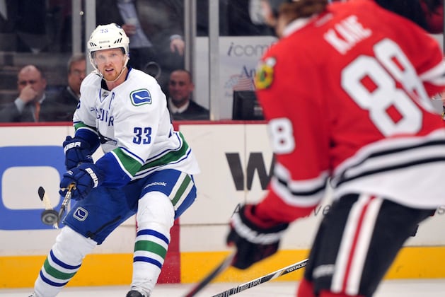Canucks Clinch Northwest with Win over Blackhawks