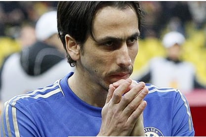 Chelsea Investigate Benayoun Abuse