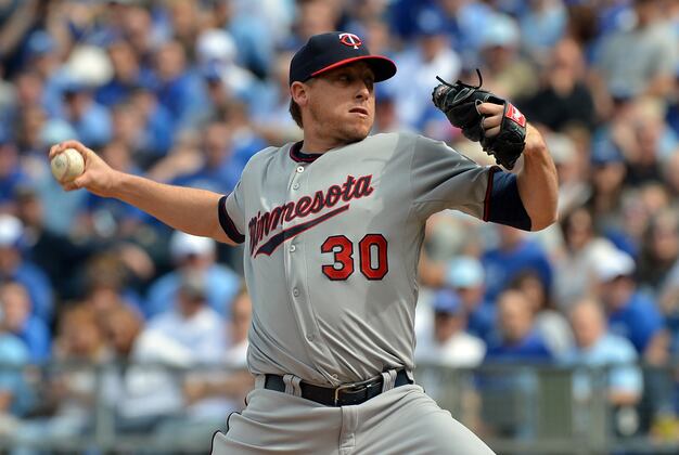 Fernandez, Correia Match Up in Twin Bill Opener