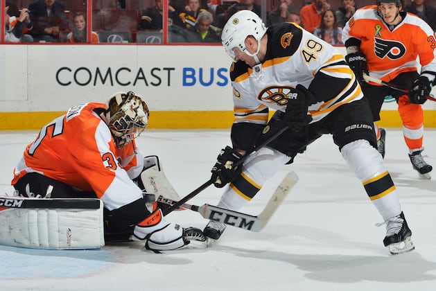 Bruins Lose to Flyers 5-2