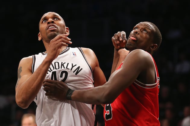 Jerry Stackhouse Owns Mo Williams and Jared Dudley: 'How's Cancun?'