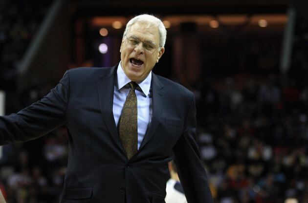 Toronto Raptors Reportedly Interested in Phil Jackson