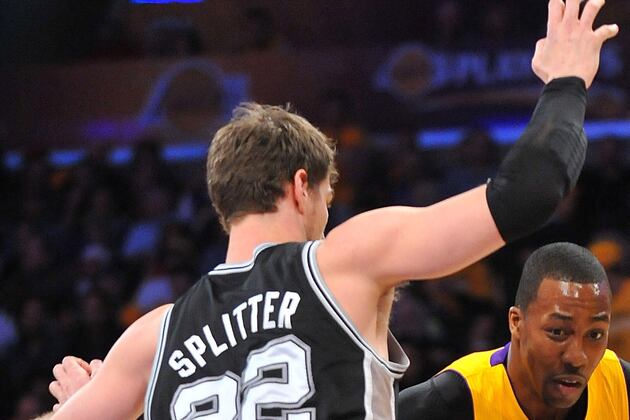 Splitter Leaves Game with Ankle Injury