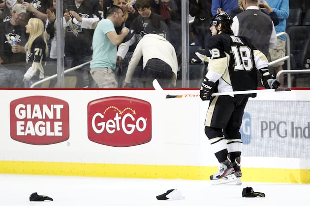Penguins 8, Hurricanes 3