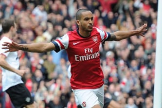 Arsenal's Theo Walcott Expects Nervy End to the Season