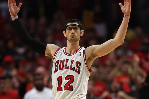 Bulls Praise Hinrich for Marathon Effort