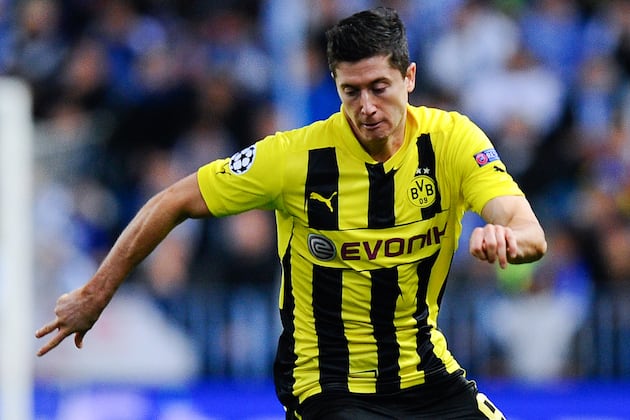 Robert Lewandowski Unlikely to Join Manchester United This Summer