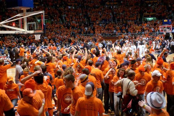 UI, State Farm Unveil Naming of State Farm Center
