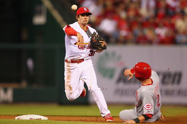 Latos Extends Streak to 17 Innings in Reds' Win