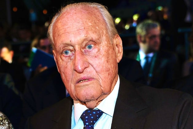 FIFA Honorary President Joao Havelange Resigns Due to Bribery Allegations