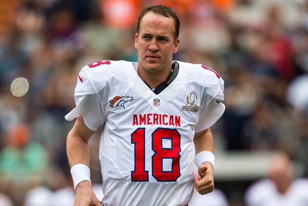 Peyton Manning Covers Johnny Cash at Indy Gala