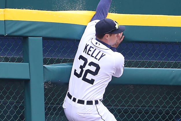 Tigers Have to Play Everybody, Including Don Kelly, Ramon Santiago