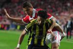 Benfica Upsets Fenerbahce on Way to Europa Final 