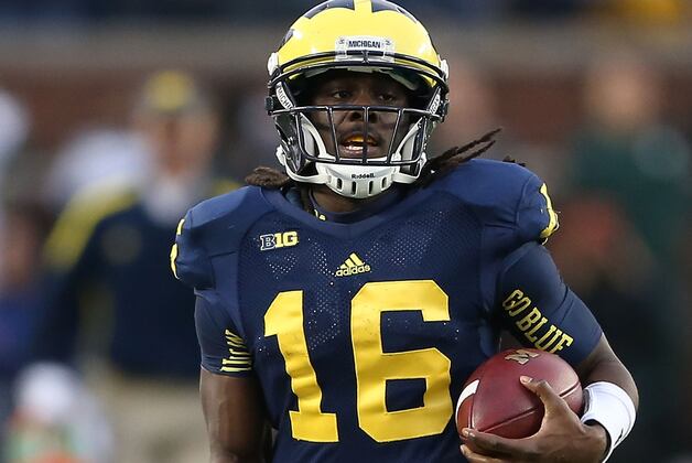 Denard Robinson Embraces 'Slash' Role for Jaguars
