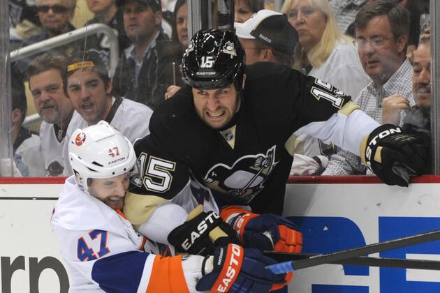 Isles Overcome Crosby's 2 Goals, Penguins