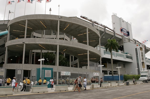 Dolphins Bash Florida Legislature for Failing to Pass Stadium Bill
