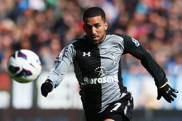 Lennon, Assou-Ekotto in Starting XI vs. Southampton