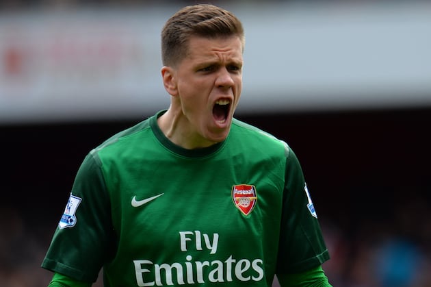 Szczesny Taunts Rivals Tottenham