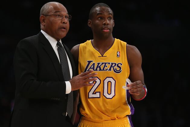 Report: Bickerstaff and Person Out as Assistants