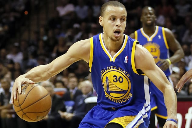 VIDEO: Stephen Curry Owns the Third Quarter in Game 1