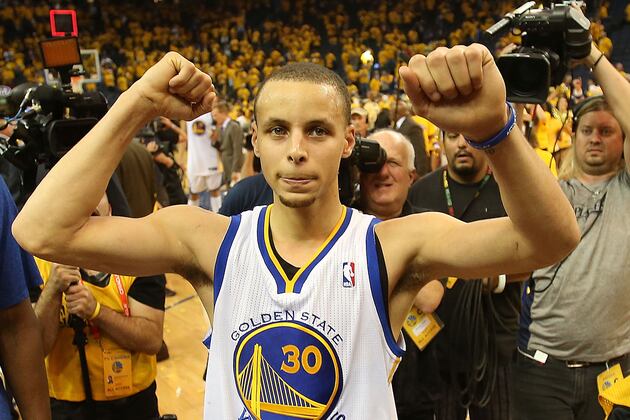 Stephen Curry Went off in Third Quarter for 22 (VIDEO)