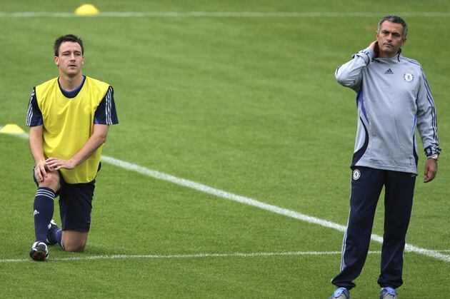 Terry Urges Chelsea to Get Mourinho Back