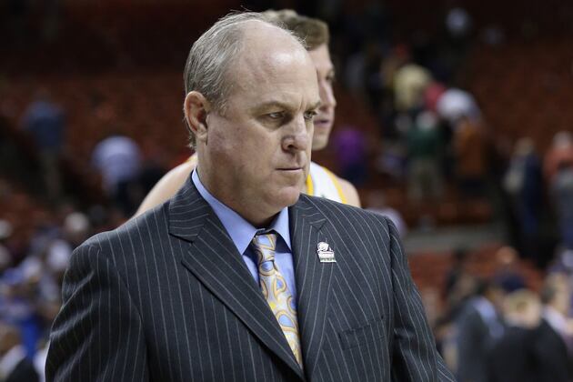 From the Hire Point, the Descent Can Be Sudden for L.A. Coaches