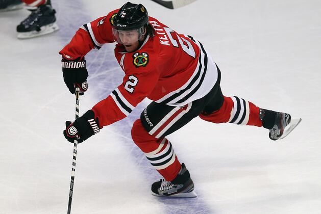 Blackhawks' Keith Will Play in Game 4 After Son's Birth