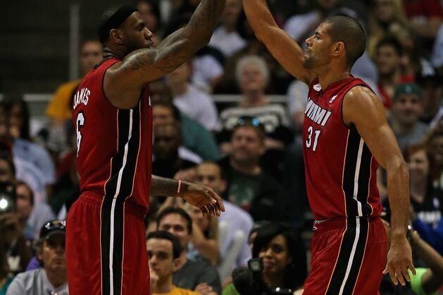 Too Early for LeBron to Lose Confidence in Shooters